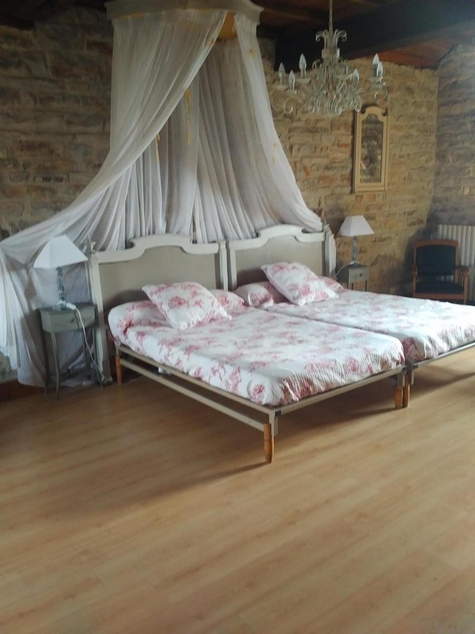 Auberge De La Halle Cordes-sur-Ciel Esterno foto